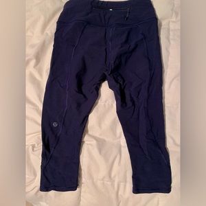 LULULEMON CROPPED REFLECTIVE NAVY BLUE LEGGINGS